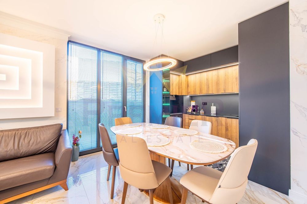 Продава се Тристаен апартамент в Варна, Чайка - 117 кв.м за 4231 €/кв.м - Снимка #4