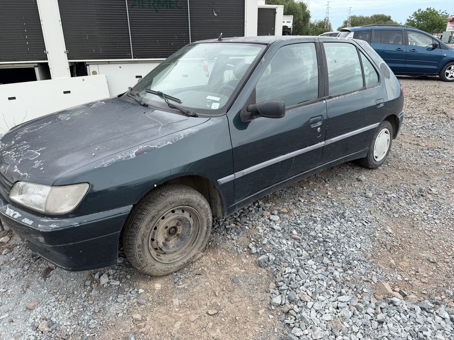 Peugeot 306 1.4 бензин 1997г. НА ЧАСТИ