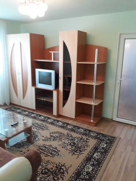 Inchiriez 2  Ap 2 camere Central si Malul Timisului