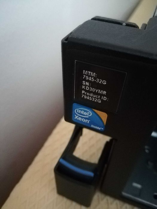 IBM X3650 M3 7945-32G Echipat Perfect functional