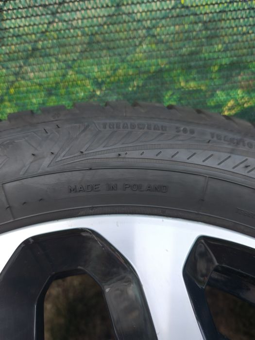 Всесезонни гуми Goodyear Vector 4 Seasons 205/55/17