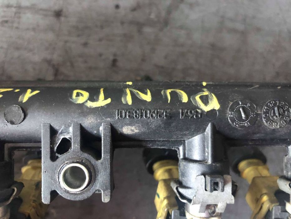 rampa cu injectoare fiat punto 1.2 b 1999-2012