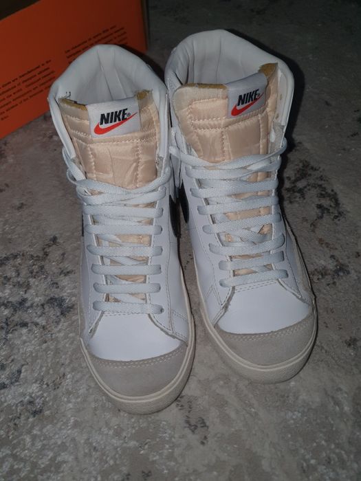 Кроссовки Nike BLAZER MID 77 VNTG