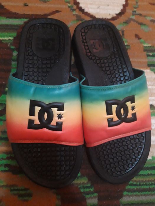 Чисто нови чехли DC shoes