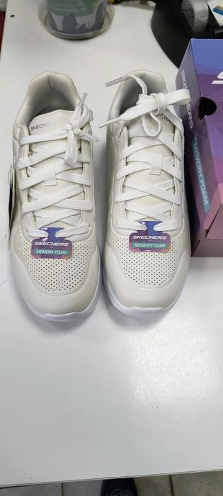 Нови дамски маратонки