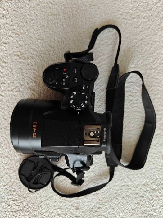 Panasonic Lumix DMC-FZ300 – Почти нов, използван само 3 пъти!