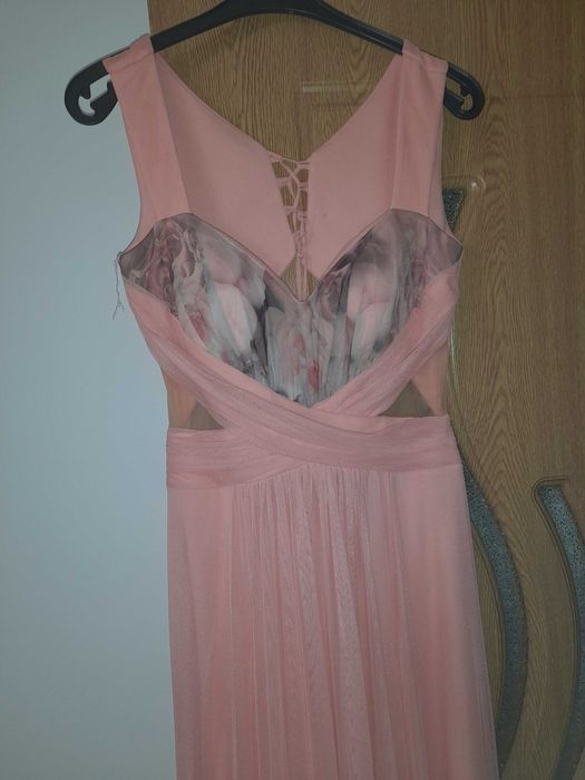 Официална рокля с гол гръб