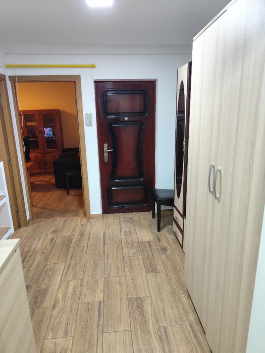 Inchiriez apartament 2 camere