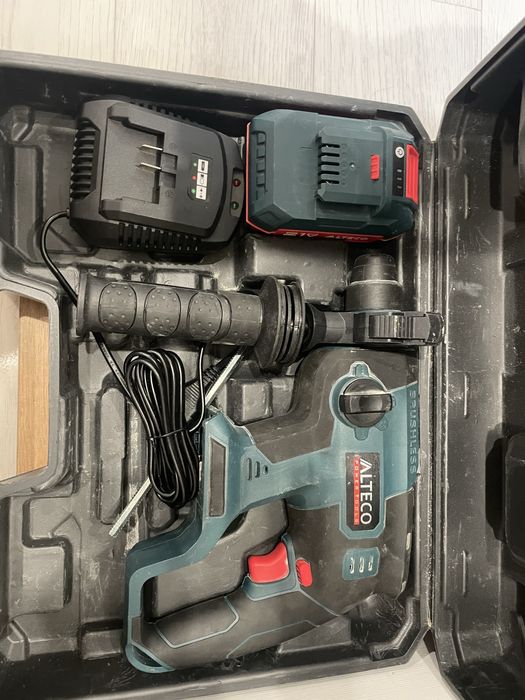 Продам перфоратор