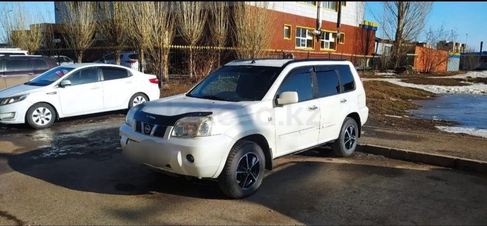 Автомобиль Nissan x Trail