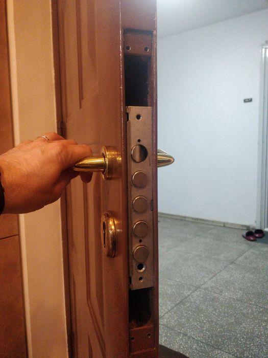 Lacatus reparatii și deblocari usi in BUCURESTI SI ILFOV