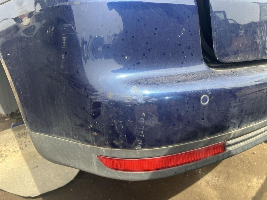 Задна броня VW TOURAN 1T2 туаран  facelift с отвори за парктроник