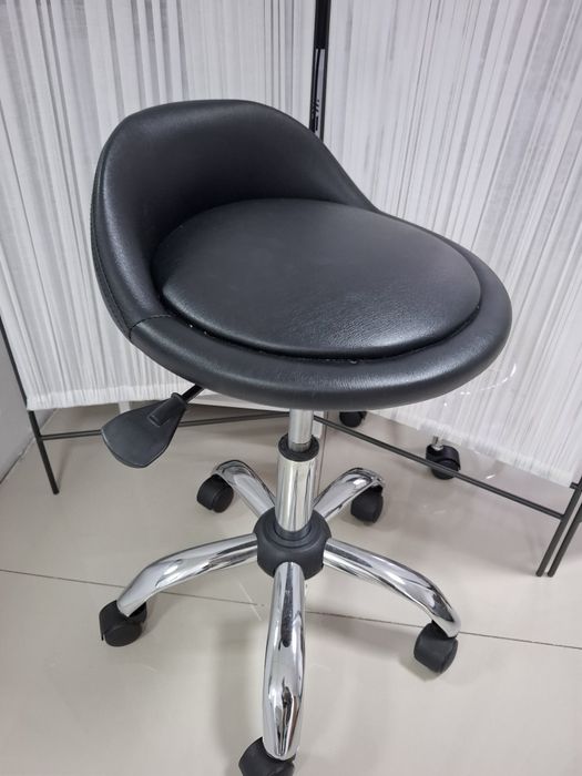 Стул на колёсиках в идеале