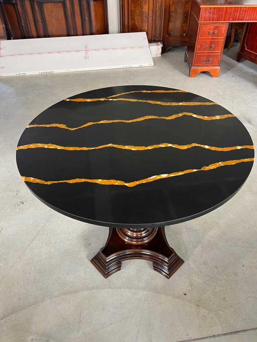 Masa Baroc rotunda/Casa Padrino!