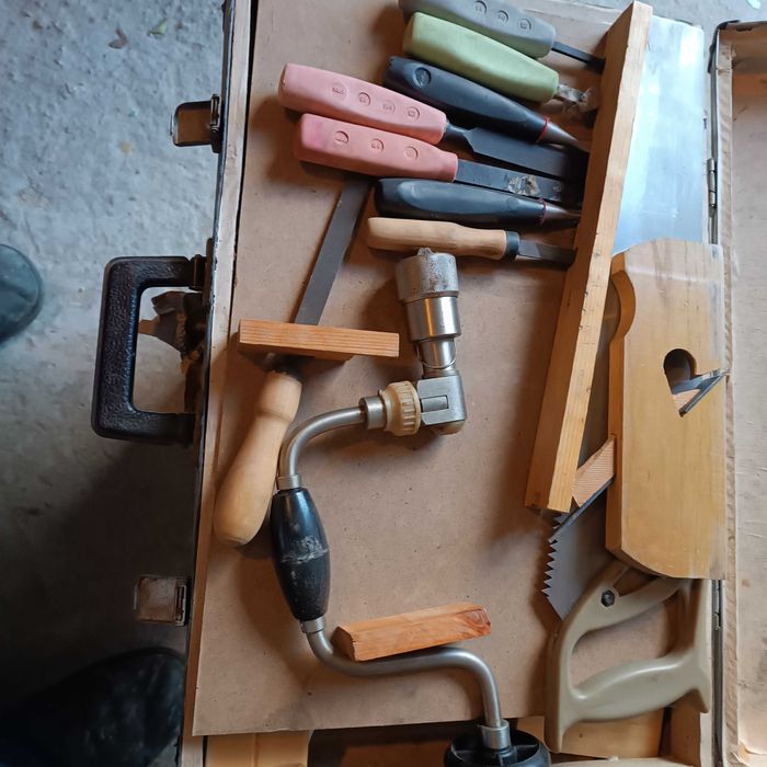 Дърводелски ръчен комплект с инструменти
