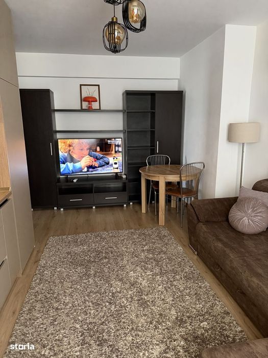 Apartament 3 camere de inchiriat cu parcare