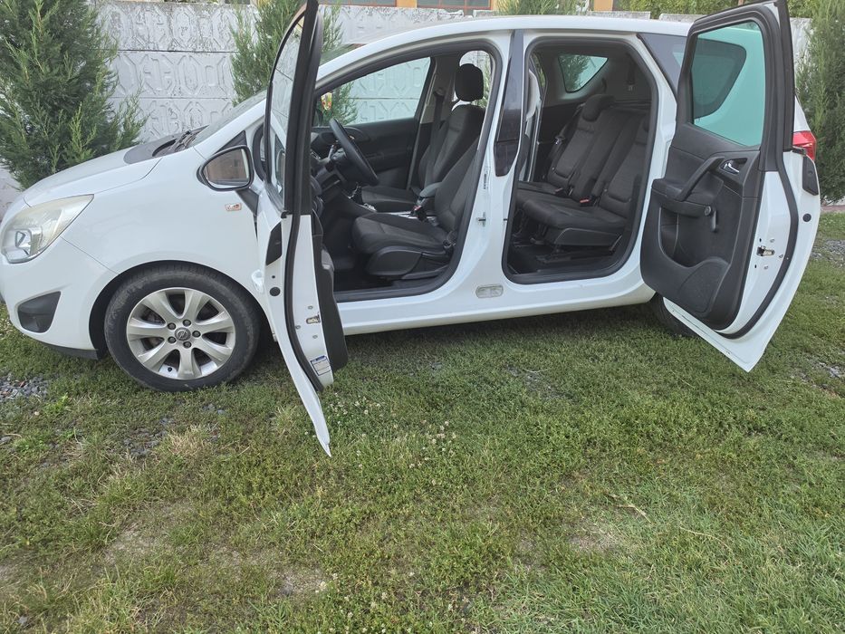 Vând Opel Meriva 1.3 Diesel 2011