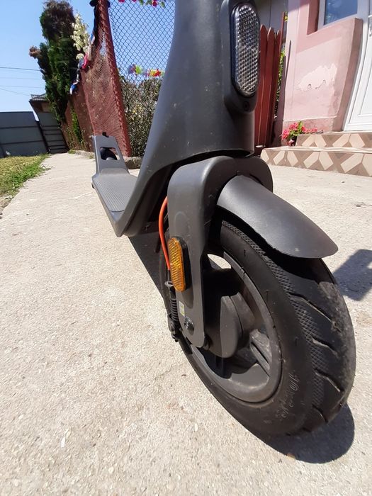 Vand trotineta xiaomi !
