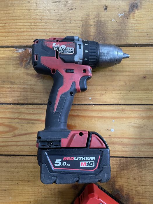 set MILWAUKEE BRUSHLESS 18v bormașină și autofiletanta impact