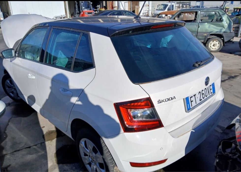Skoda fabia 1.0 на части