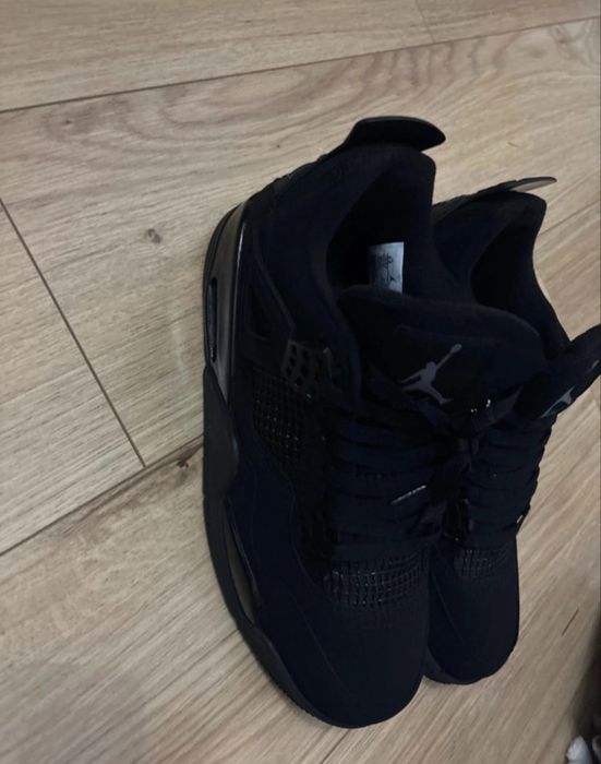 Jordan 4 black noi