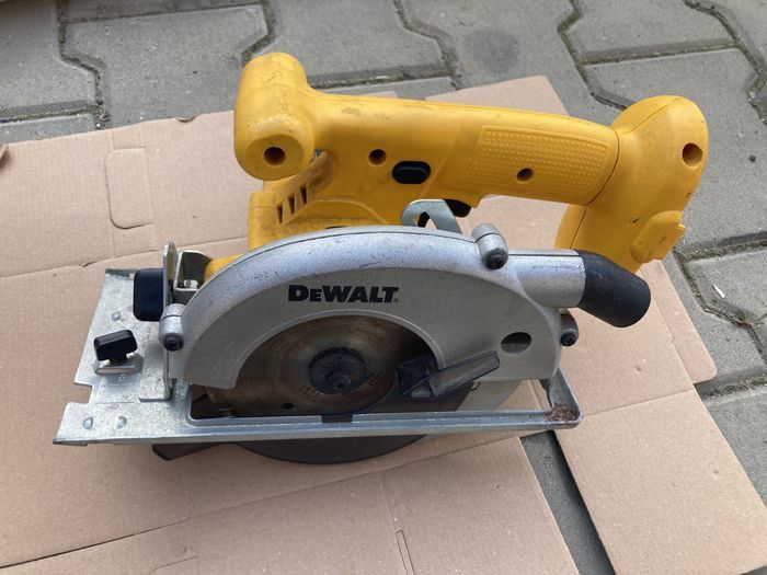 Fierastrau Circular Dewalt DW 935 14,4V Doar Corp