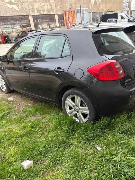 Тойоти аурис ,Toyota Auris на части
