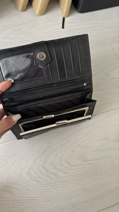 кошелек из натуального питона