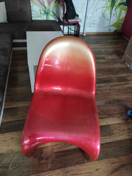 Арт стол - бижу за вашият дом, офис или заведение