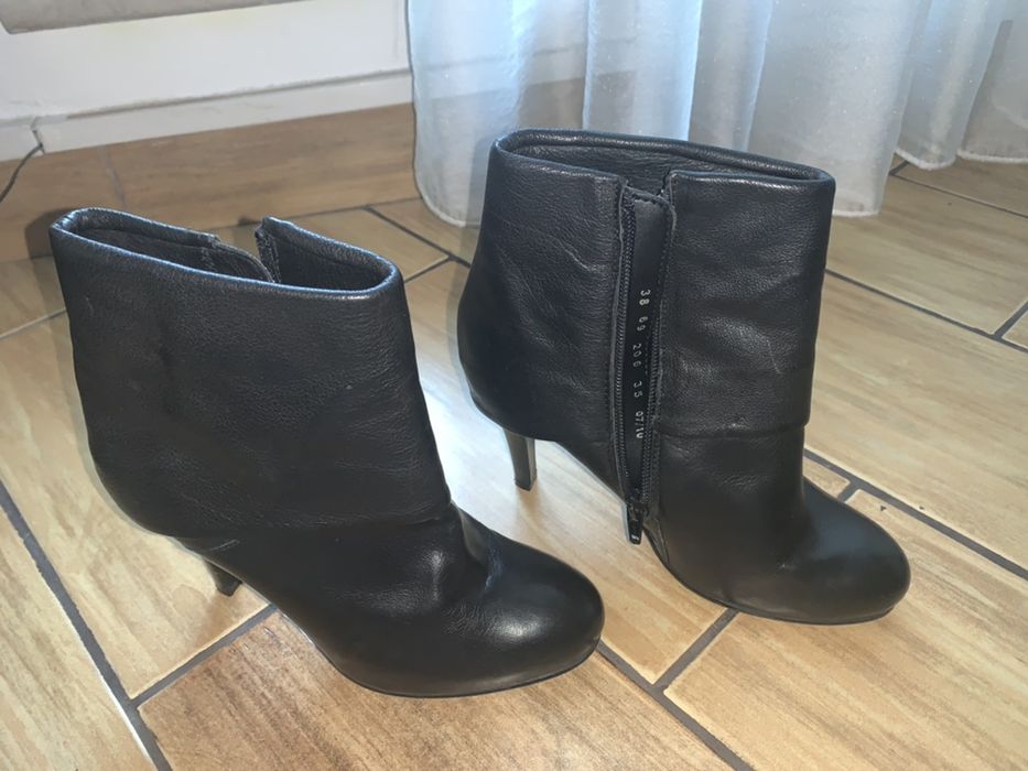 Ghete/botine  stiletto, piele, marime 36, nu zara, musette, il passo