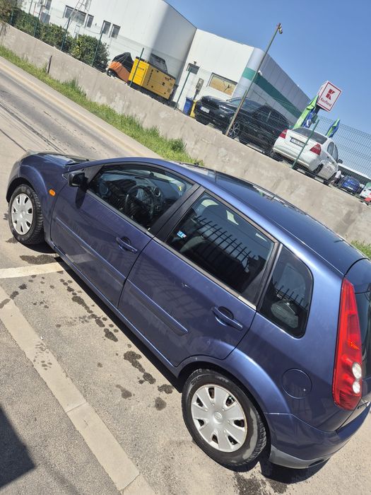 Vânzare mașină ford fiestă 2005 1.4