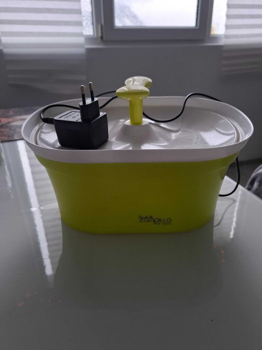 Електрически фонтан за животни