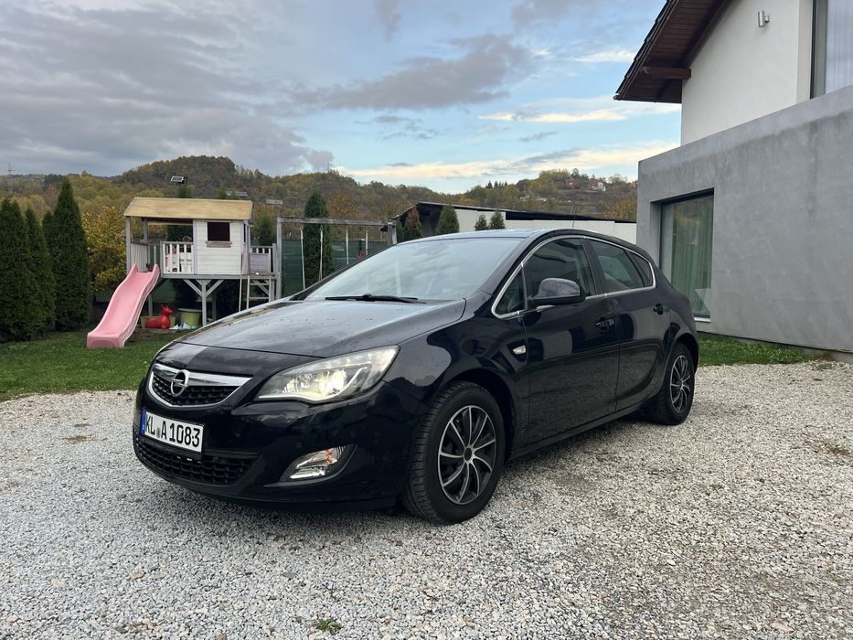 OPEL Astra 2010 — imagine 1
