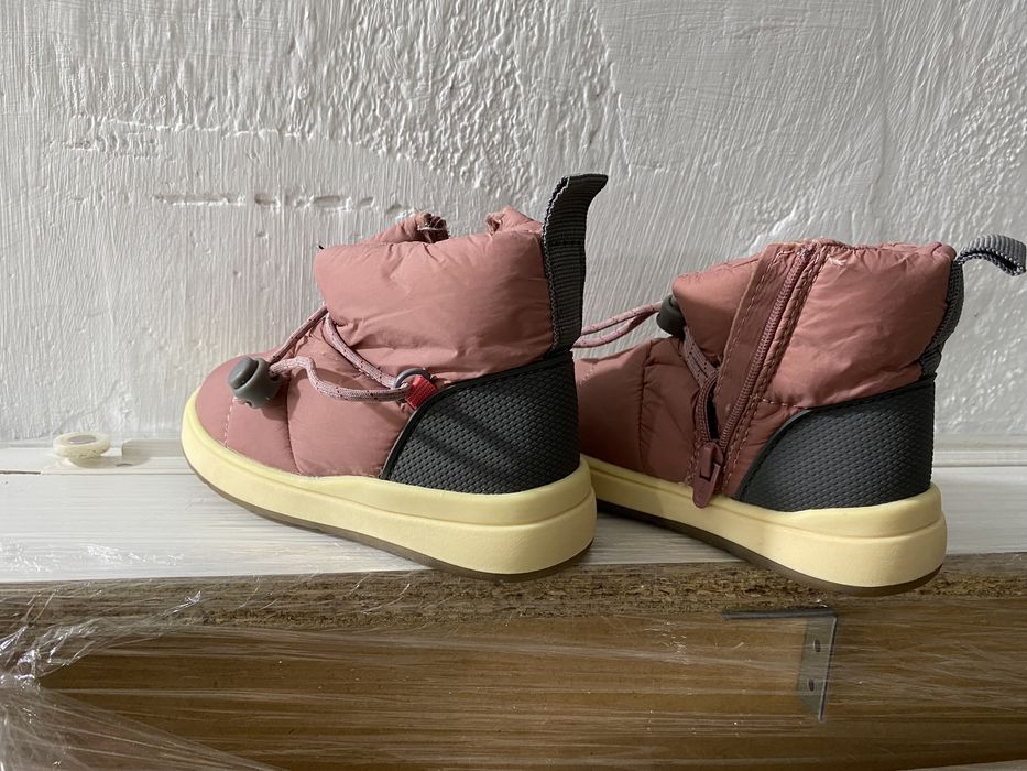 Ghete Zara fete Nr . 21