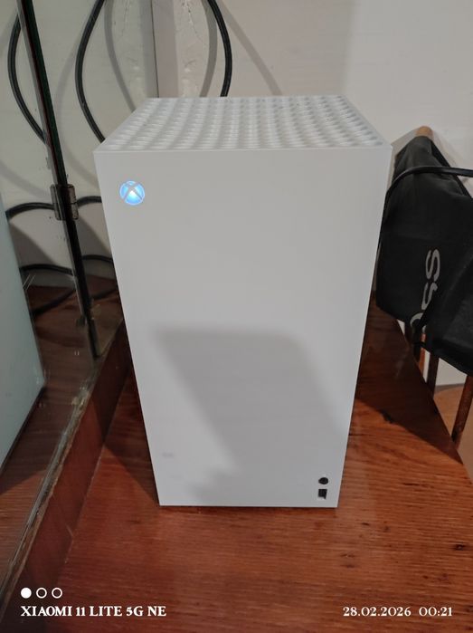 Продам XBOX SERIES X  1 tb