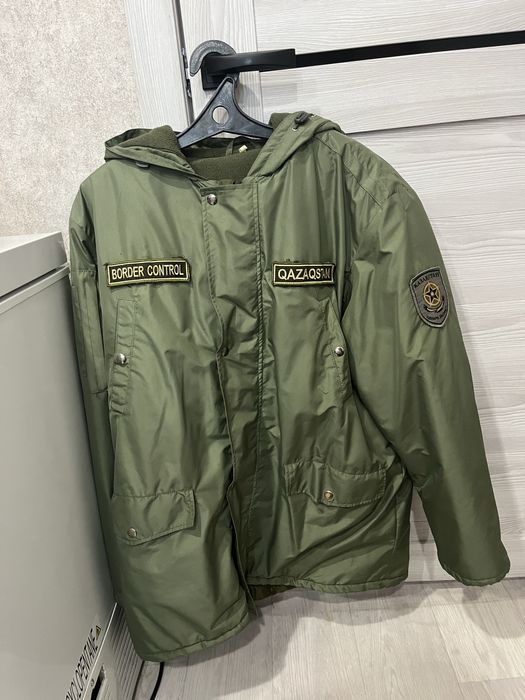 Продам зимние куртки