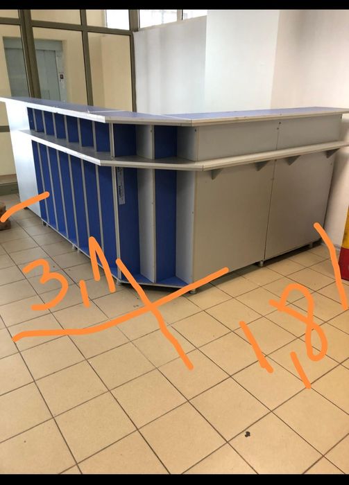 Bar gri albastru 3,1m x 1.8m 500 ron