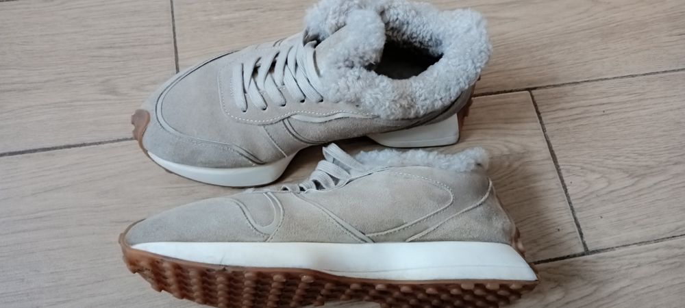 Продам обувь зимнюю