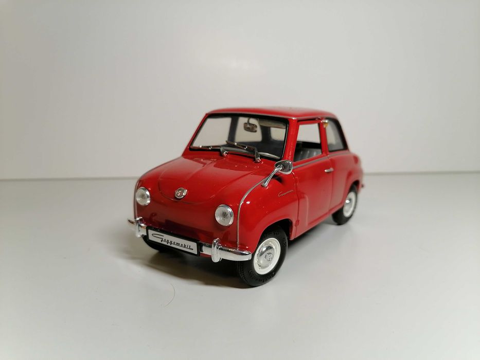 Колекционерски модели в мащаб 1:18