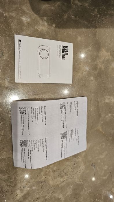 Videoproiector LED UHD / 8K – Nou (Doar testat, pachet complet la cutie)
