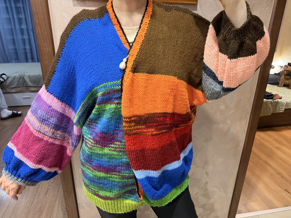 Iskra Art ръчно плетена жилетка