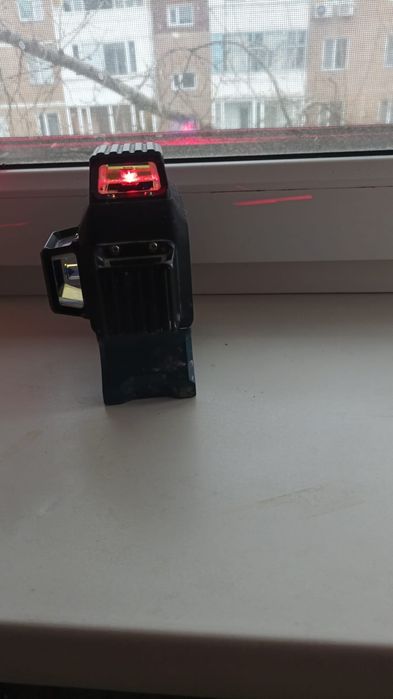 Продам лазер бош