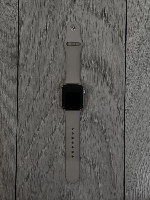 Apple Watch SE 40mm, Starlight, Blocat profil iCloud