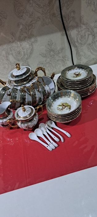 Чехословакия чайный сервиз "Олень" на 6 персон 34 придмета новый