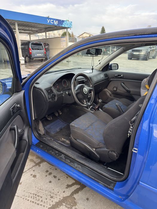 Volskwagen golf 4 до края на декември