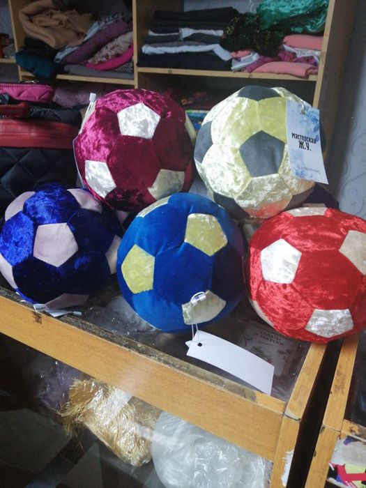 Подушка "мячик". Для подарка