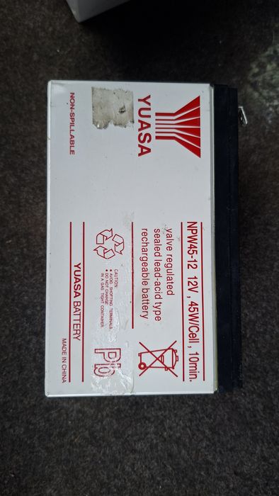 Baterie UPS Yuasa 12V 9Ah  model NPW45-12
Motor 1