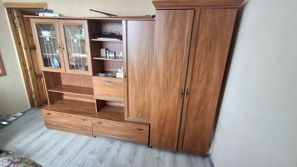 Шкаф в гостиную, спальню