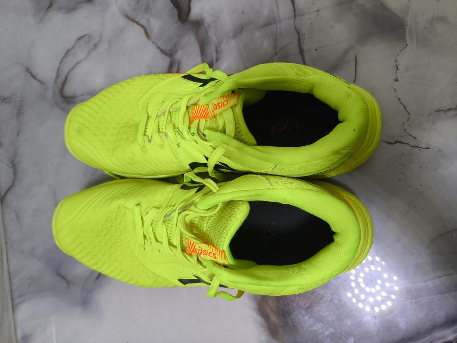 Кросовки asics волейбол
