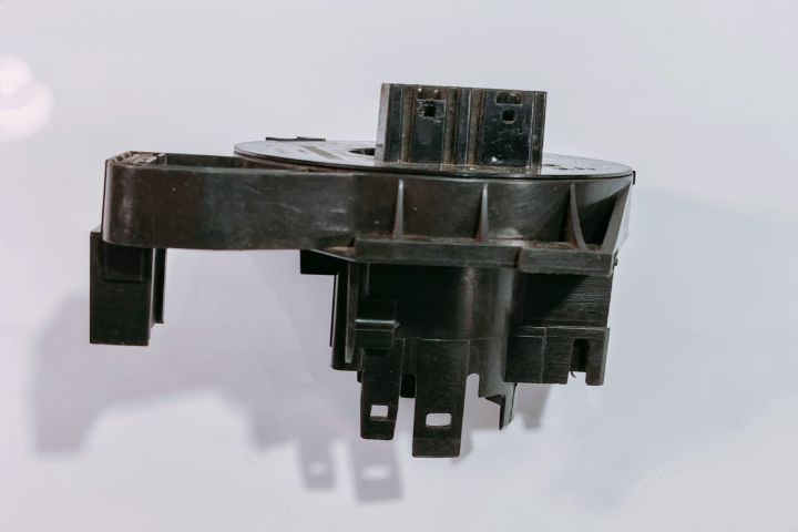 Spira Volan  2M5T13N064BB Ford Focus prima generatie